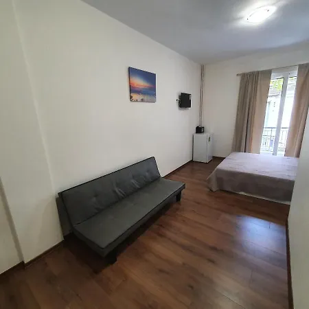 B&B Center 3*