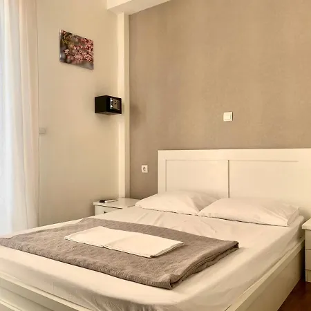 B&B Center 3*