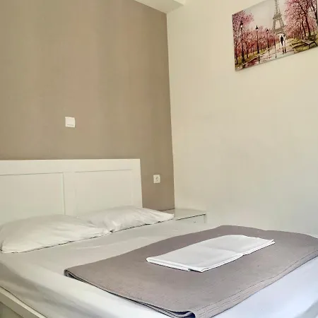 B&B Center 3*